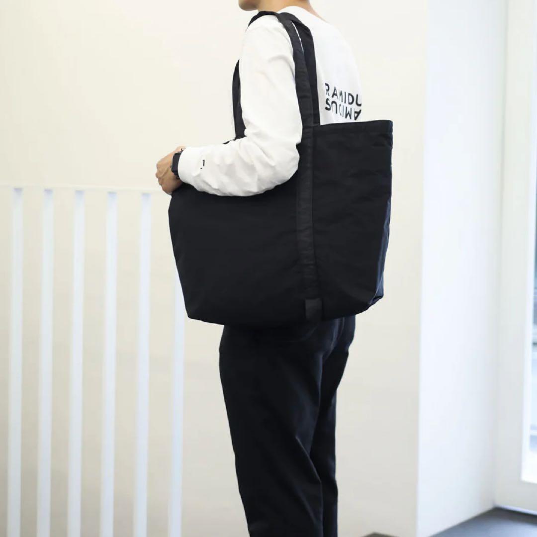 バッグ RAMIDUS TOTE BAG (L) BLACK BEAUTY