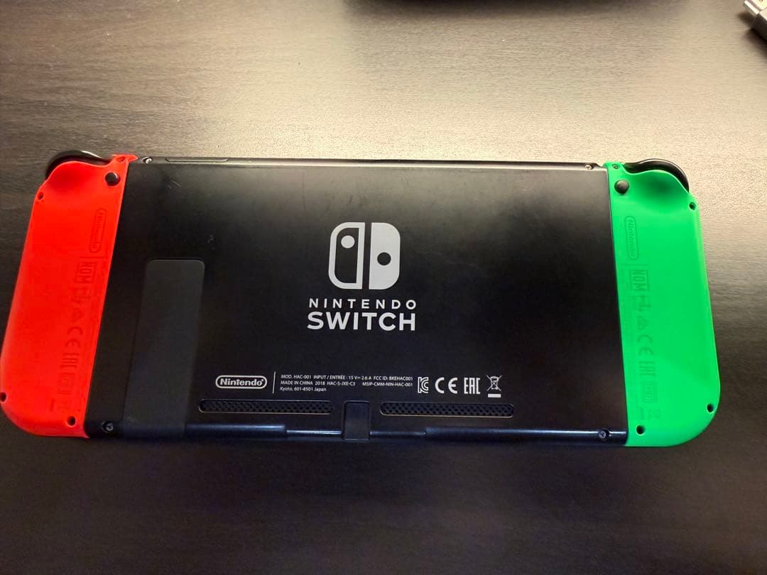 に*ん様 Nintendo Switch 本体 赤／青 Joy-Con付き【背面