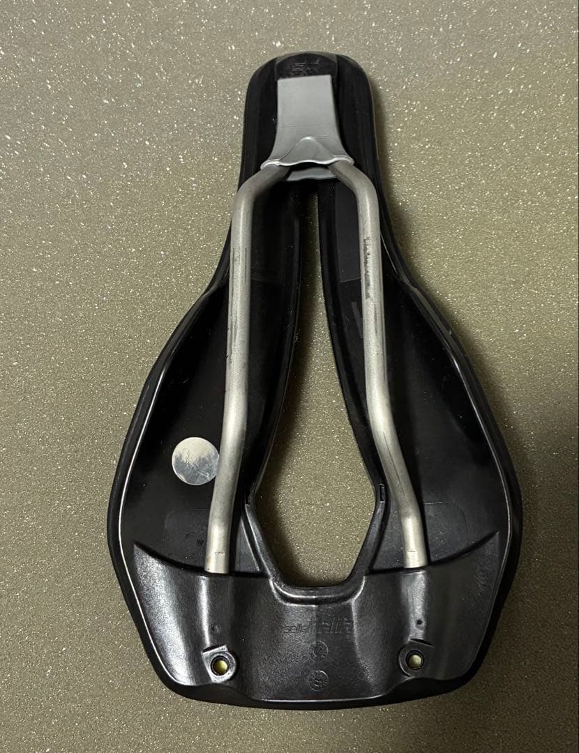 Selle Italia watt ti 316 サドル
