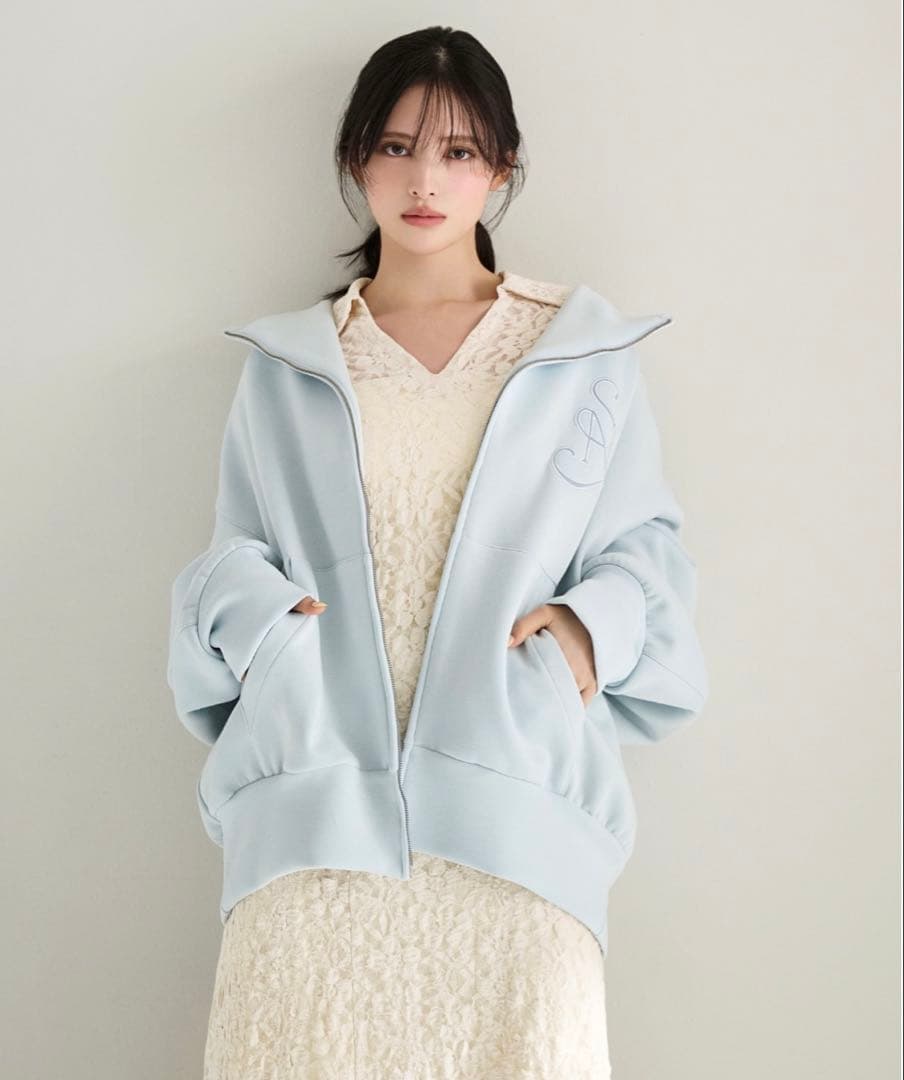 新品未使用未開封♡SNIDEL スナイデル エンブレムボンディングパーカー