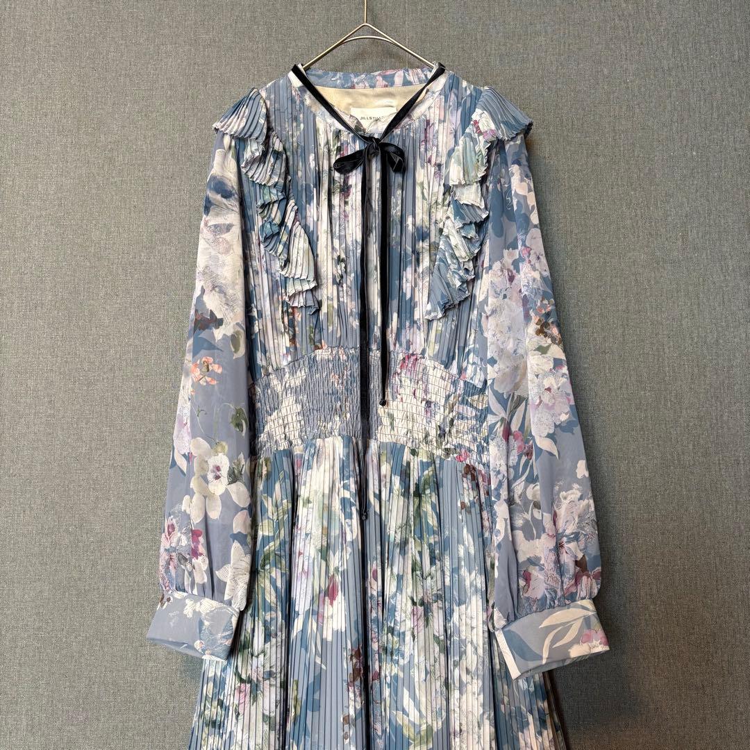 【美品】ビッグシアーフラワープリントワンピース　ジルバイジルスチュアート