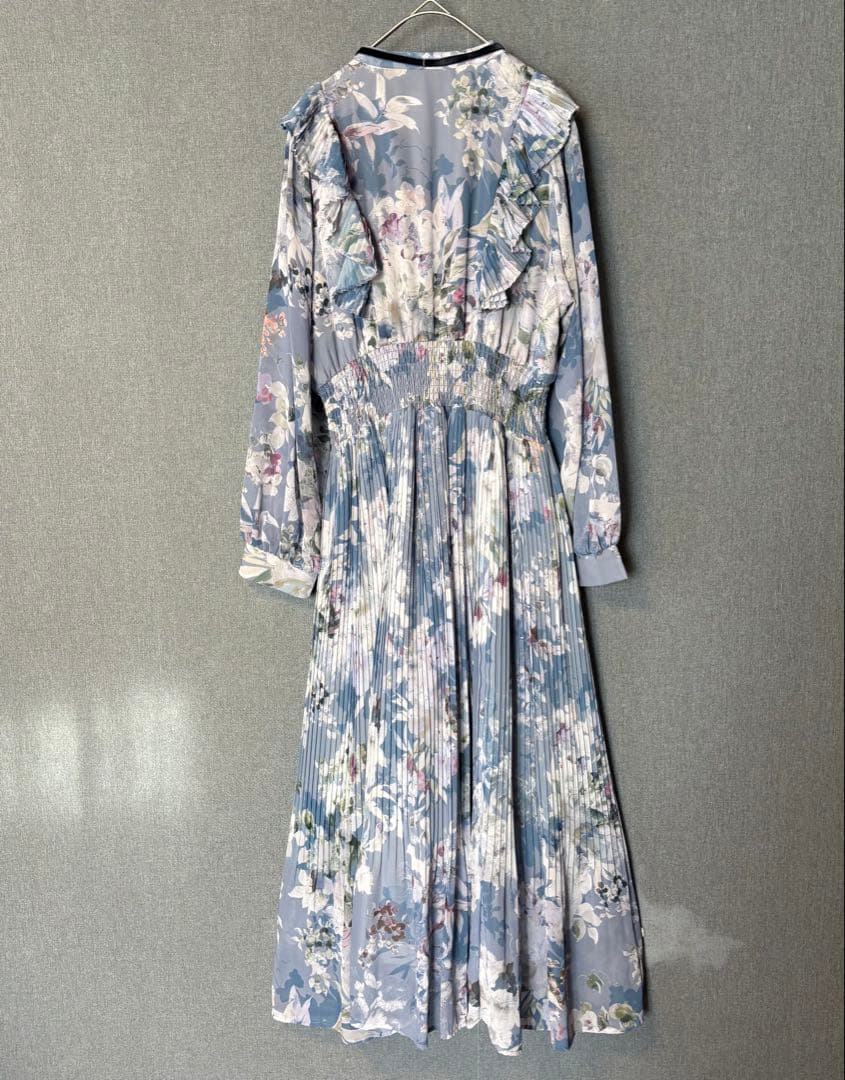 【美品】ビッグシアーフラワープリントワンピース　ジルバイジルスチュアート