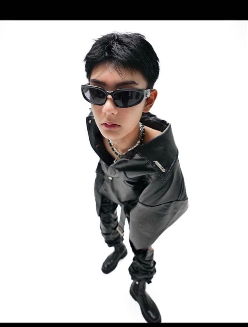 ジャケット・アウター Rosen Kreuz cropped leather jacket.