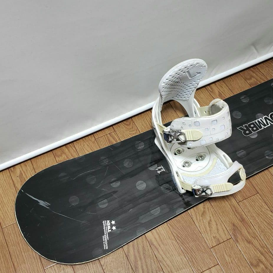 NOVEMBER BURTON 142cm スノーボードセット