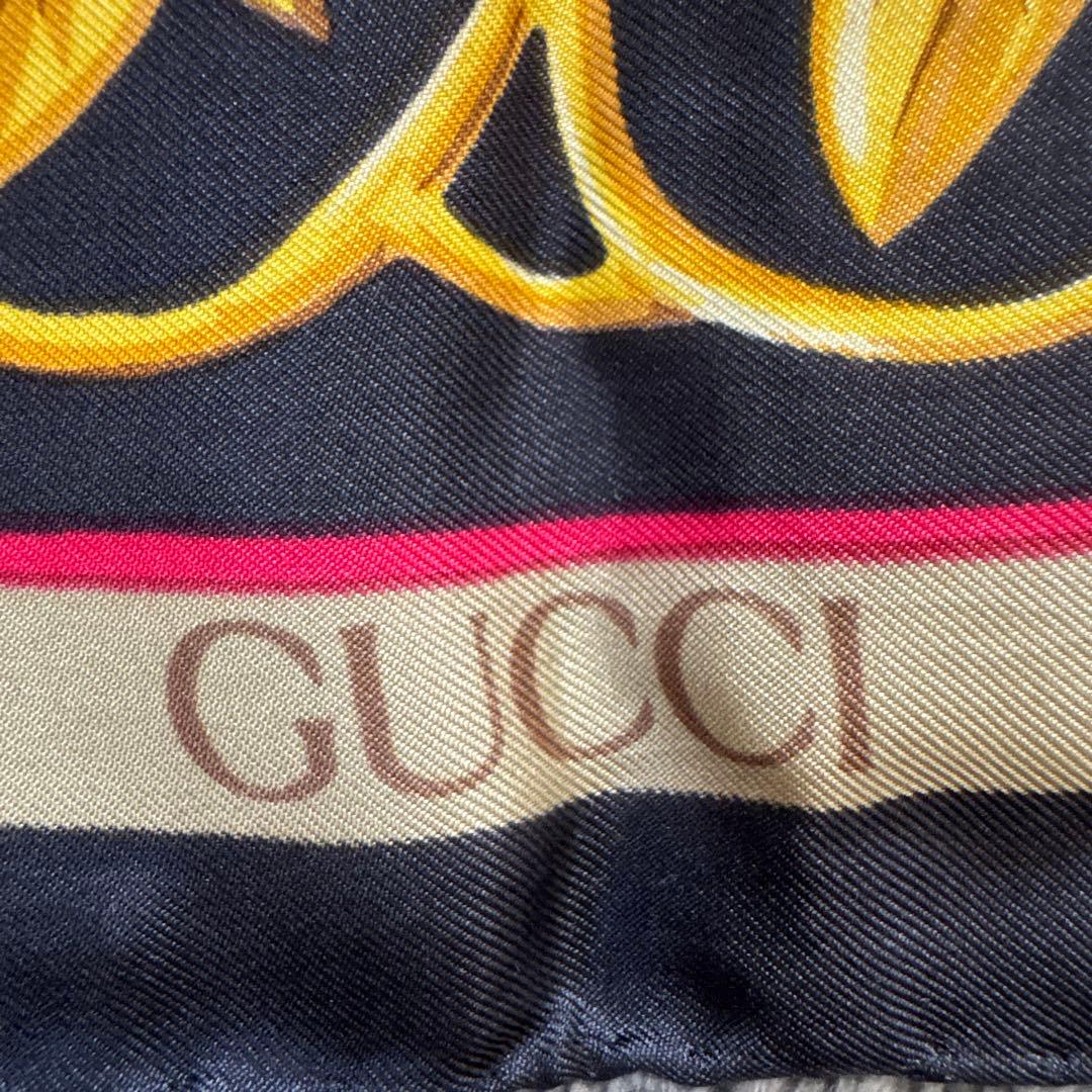 美品 GUCCI スカーフ