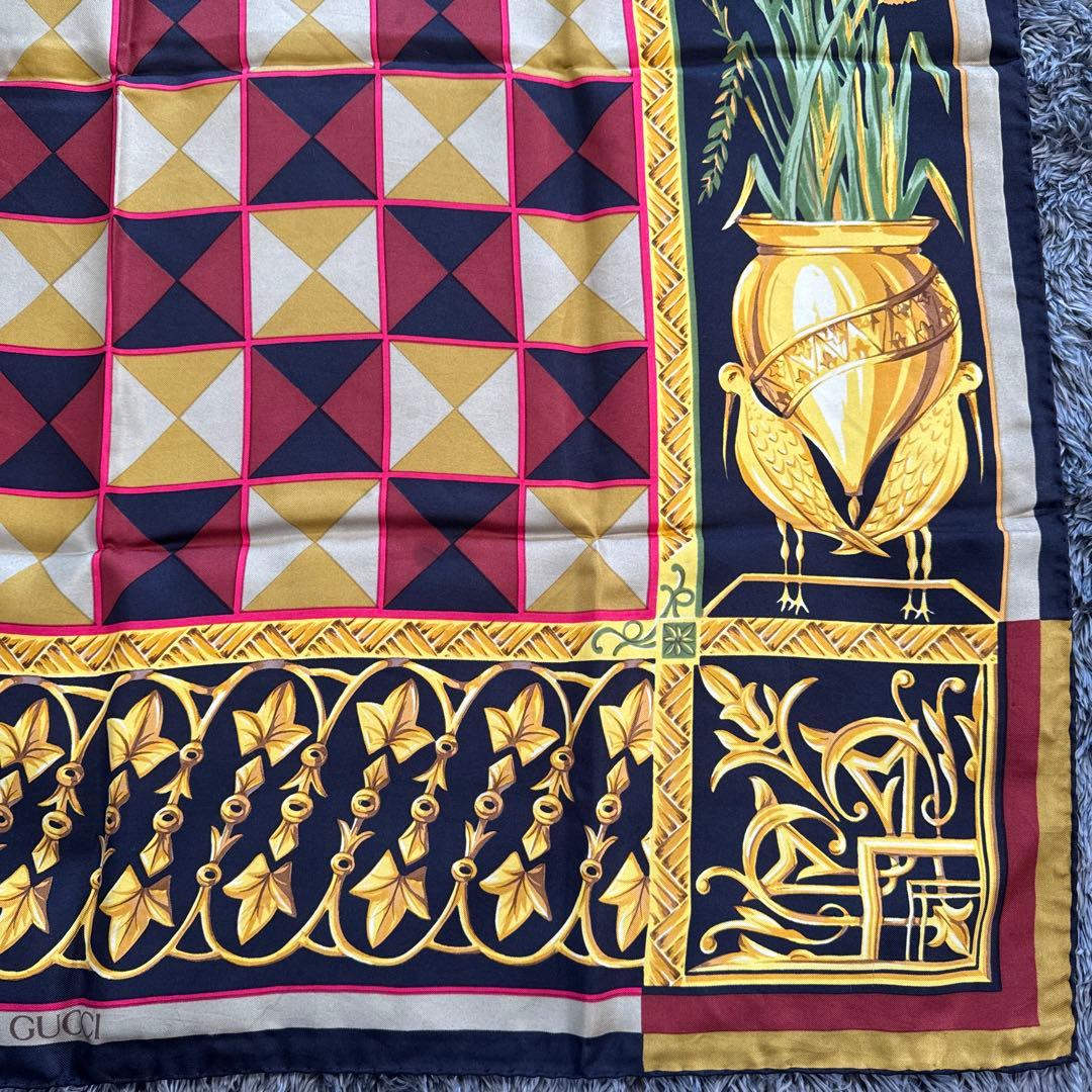 美品 GUCCI スカーフ