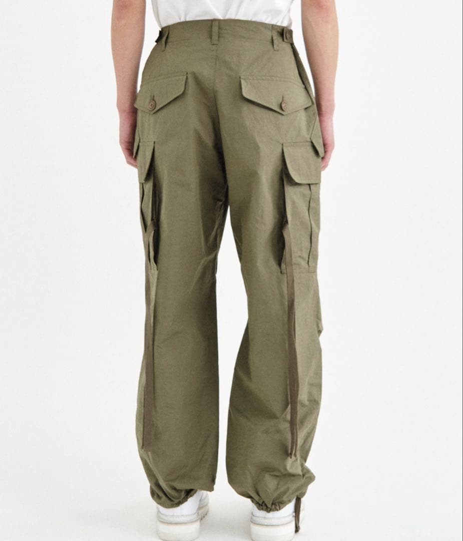 【美品】KHOKI 24ss ミリタリーワークパンツ カーキ