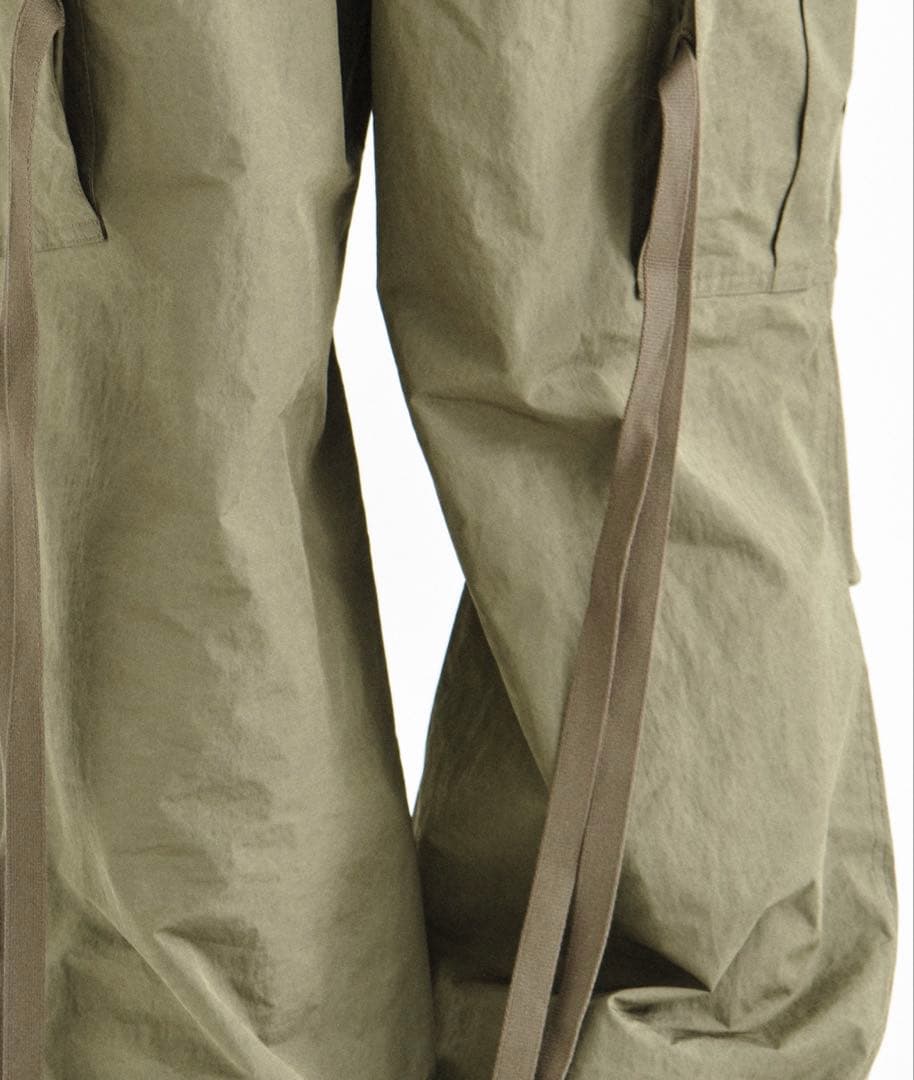 【美品】KHOKI 24ss ミリタリーワークパンツ カーキ
