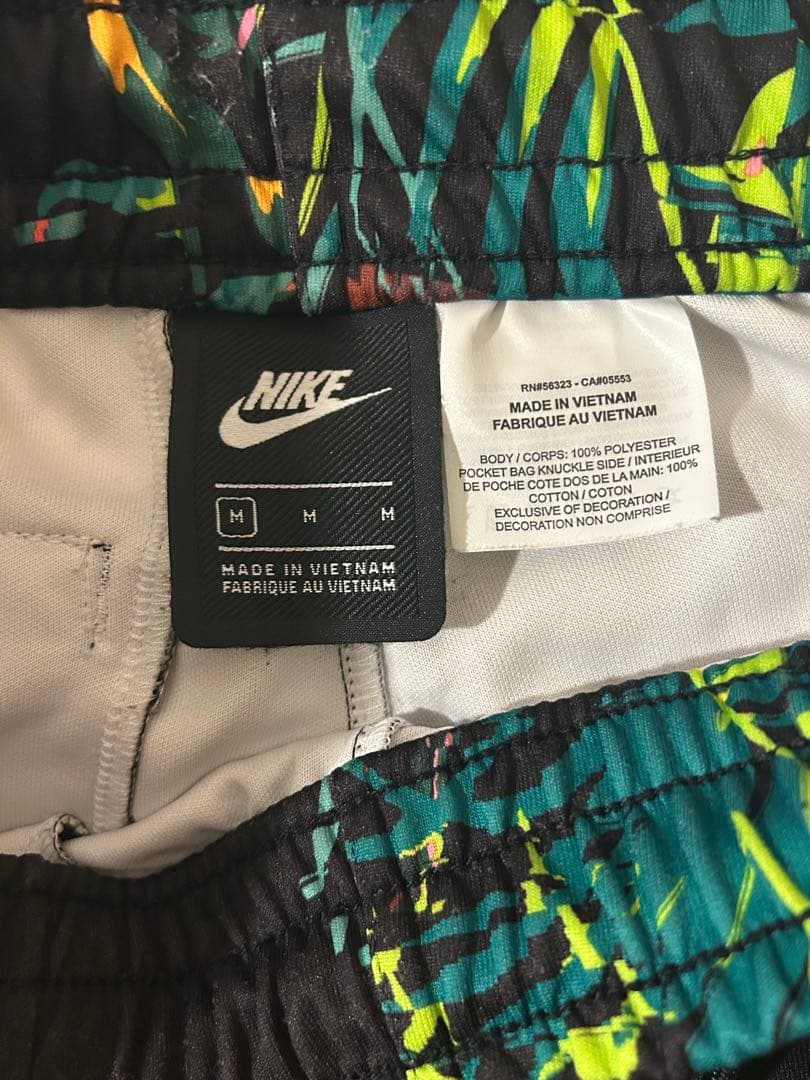 最終値下げ！NIKE フラワー柄　ボタニカル柄　トラックパンツ　サイズM