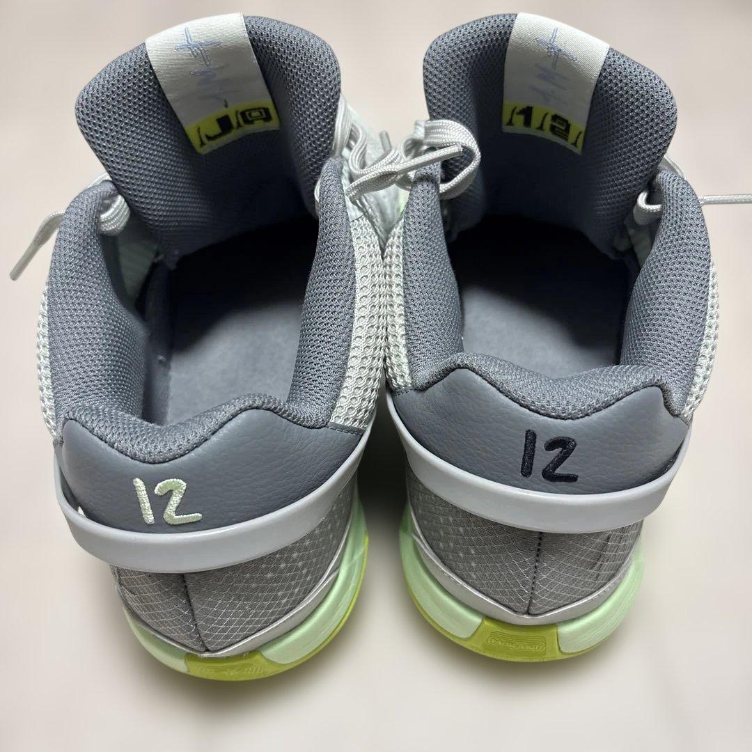 JA1 ジャモラント　バッシュ　NIKE バスケットシューズ
