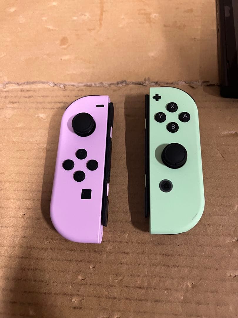 Nintendo Switch 本体　Joy-Con 付き