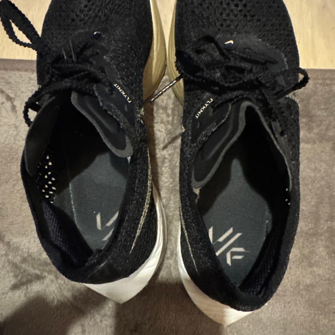 NIKE ヴェイパーフライ 3 25.5cm