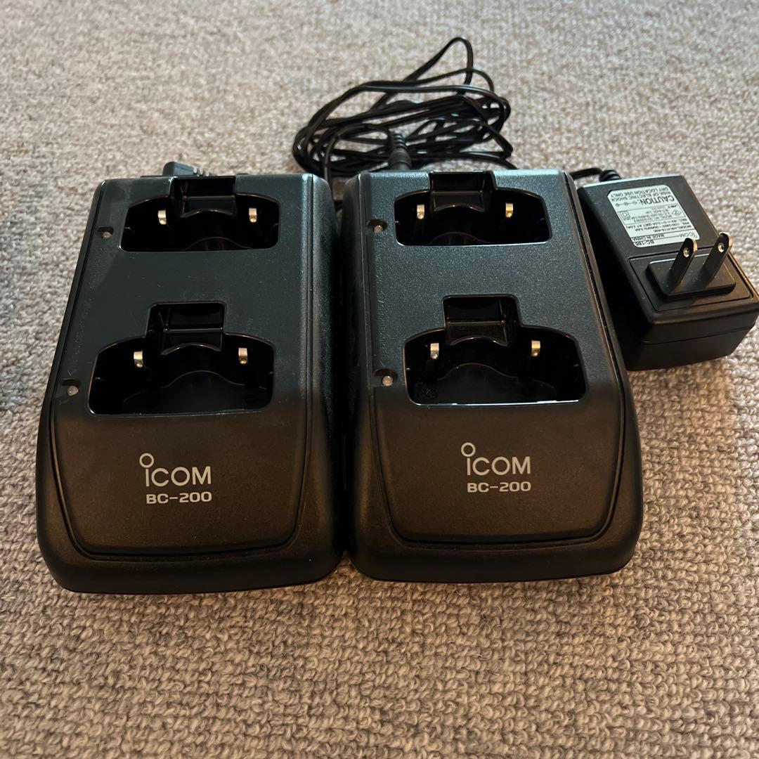 ICOM IC−4350 4台セット スピーカーマイク2個、充電器付き