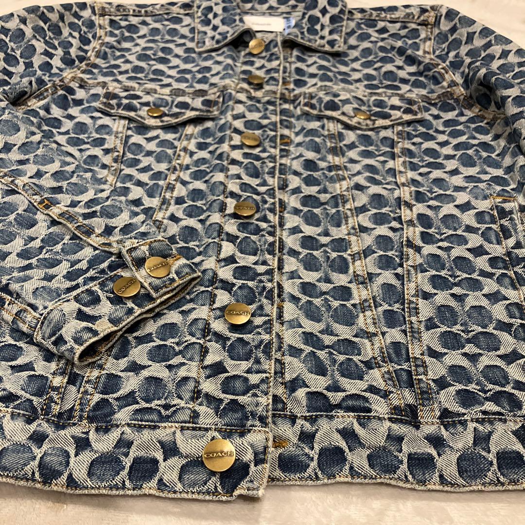 美品✨COACH シグネチャー 総柄 デニムジャケット 金ボタン　L 男女兼用