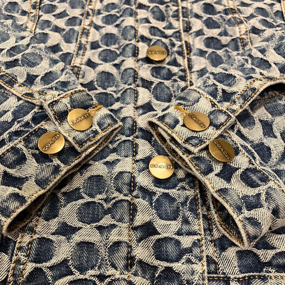 美品✨COACH シグネチャー 総柄 デニムジャケット 金ボタン　L 男女兼用