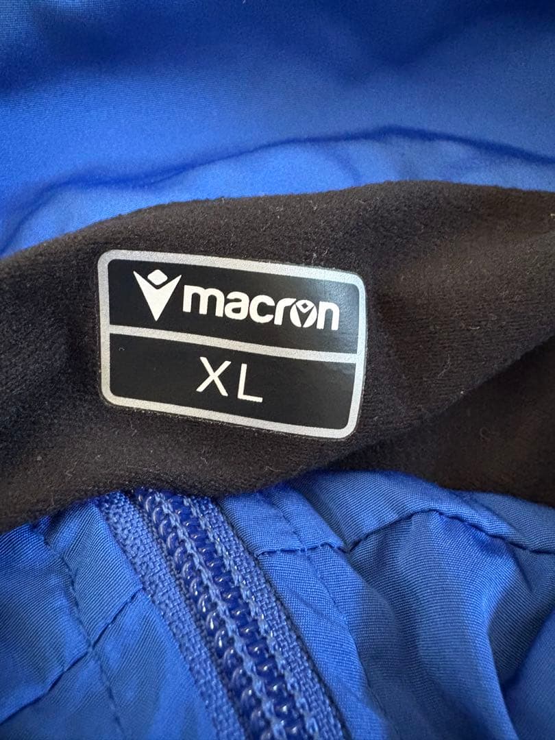 vファーレン長崎　macronウィンドブレーカー