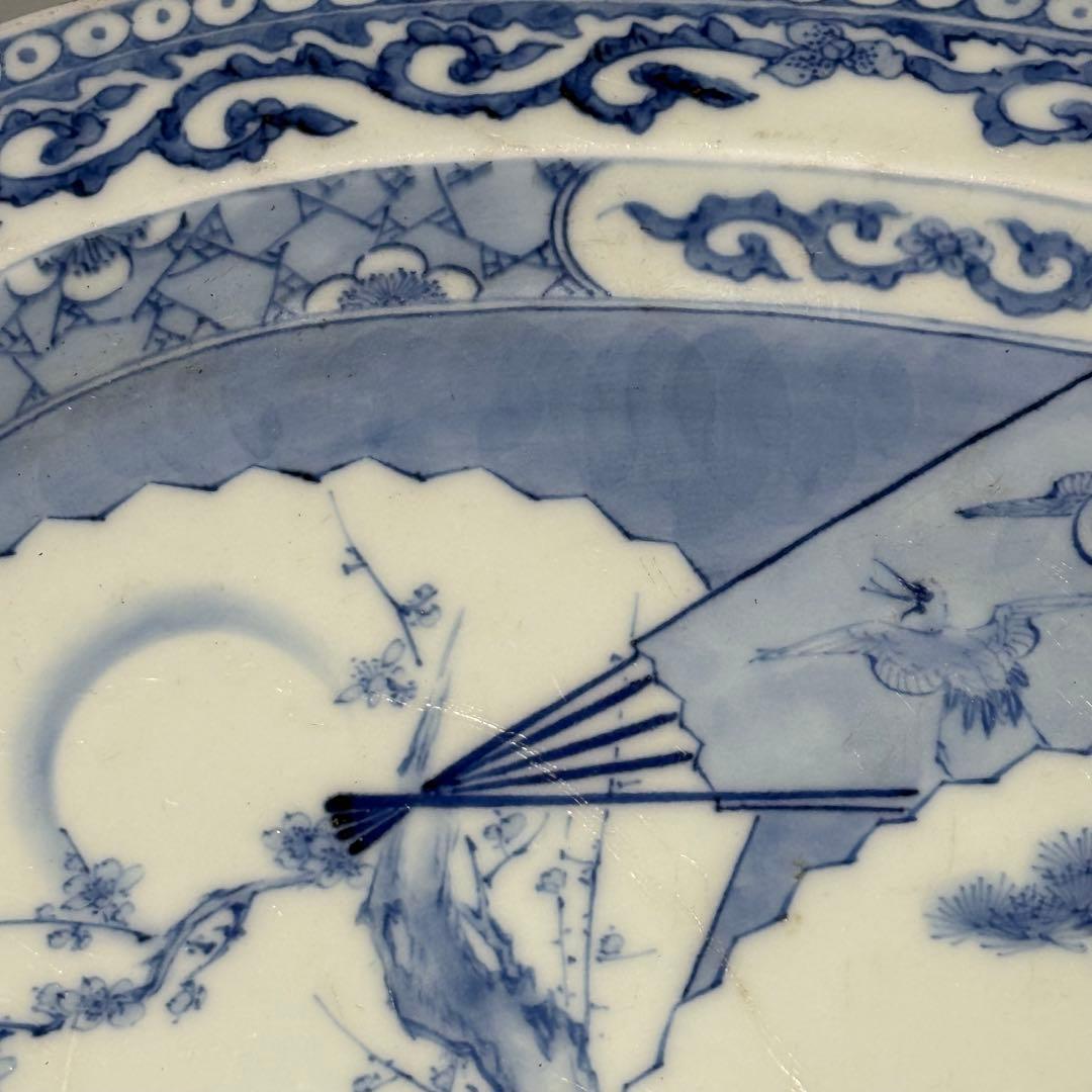 幕末〜明治期　古伊万里　染付松竹梅鶴亀扇子絵大皿　細かい絵付け　唐草文　32cm
