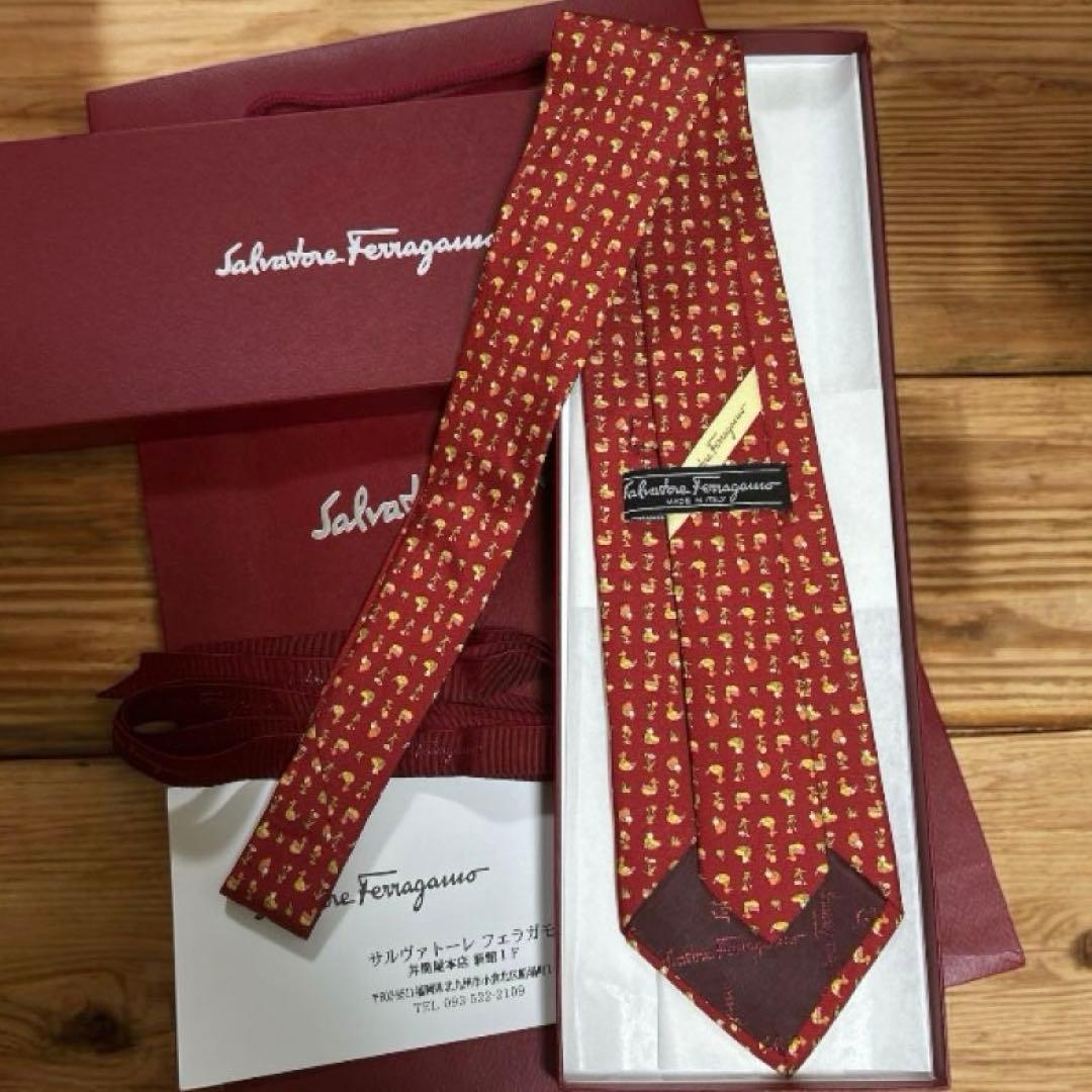 【新品】フェラガモ　Salvatore Ferragamo ネクタイ アニマル柄