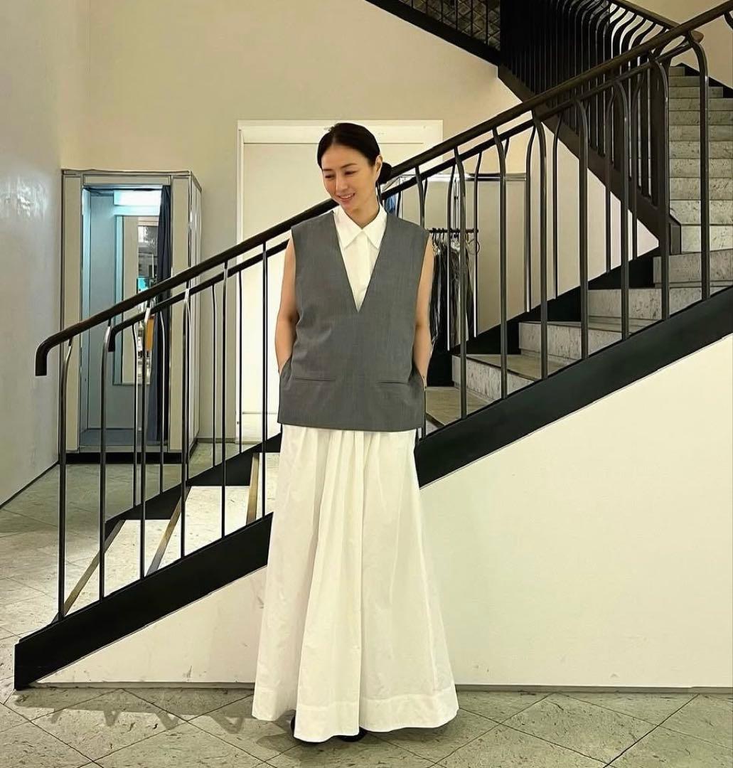 井川遥さん　loin. ロワン ウールベスト グレー 日本製 定価46,200円