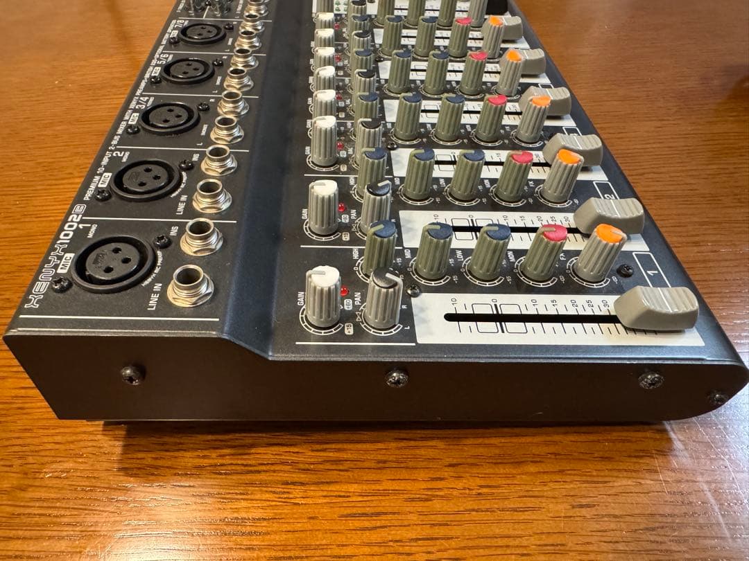 Behringer XENYX 1002B 電池駆動可