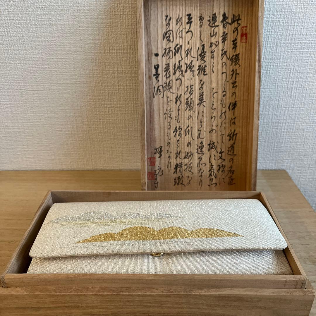 礼装用絹製バッグ　和装 金銀の雲模様 木箱付き