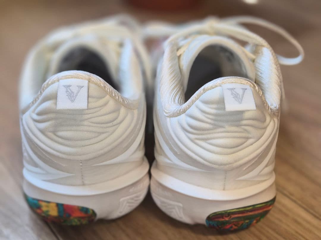 リーニン Wade 808 5 Ultra V2「花火」24.0cm/US6.5
