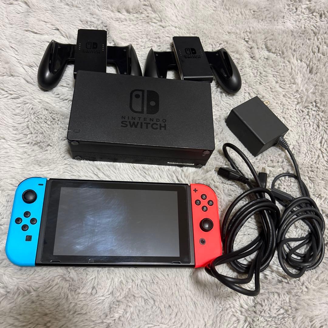 【美品】Nintendo Switch 本体 ジョイコン＋周辺機器セット