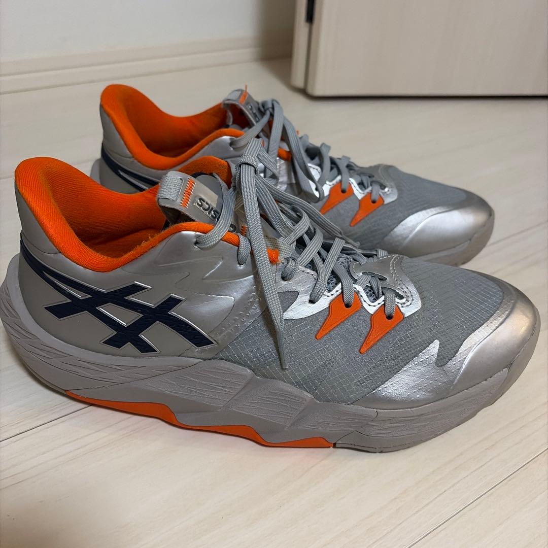 ASICS UNPRE ARS LOW 2 シルバー