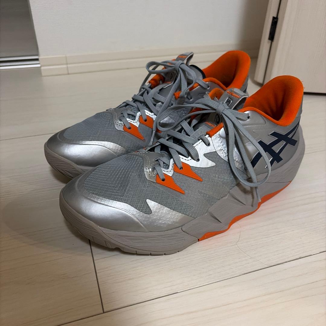 ASICS UNPRE ARS LOW 2 シルバー