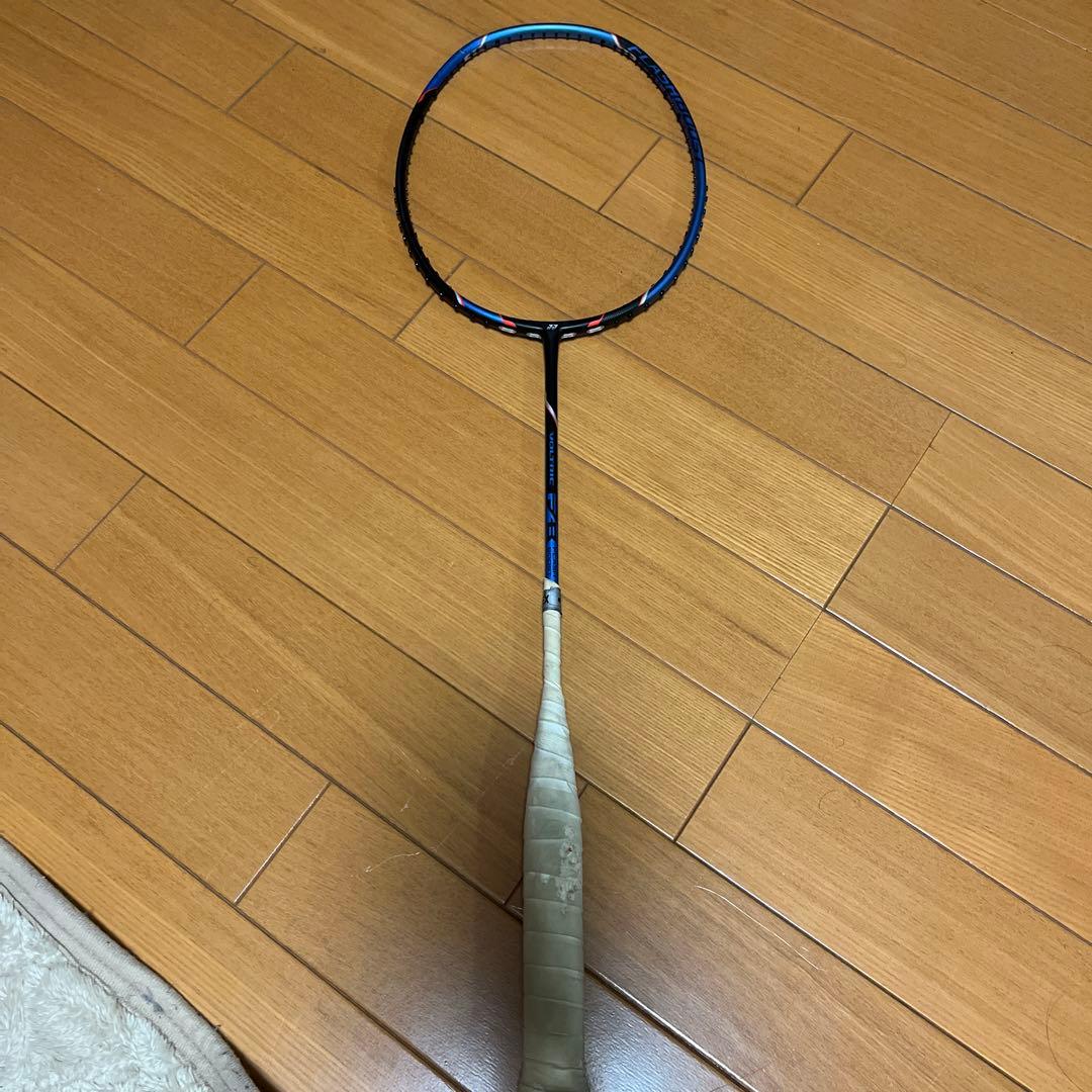 ヨネックス　ボルトリックFB