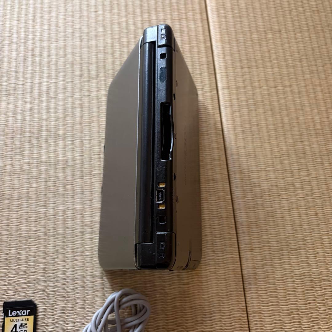 ニンテンドー 3DS LL シルバー 動作良好