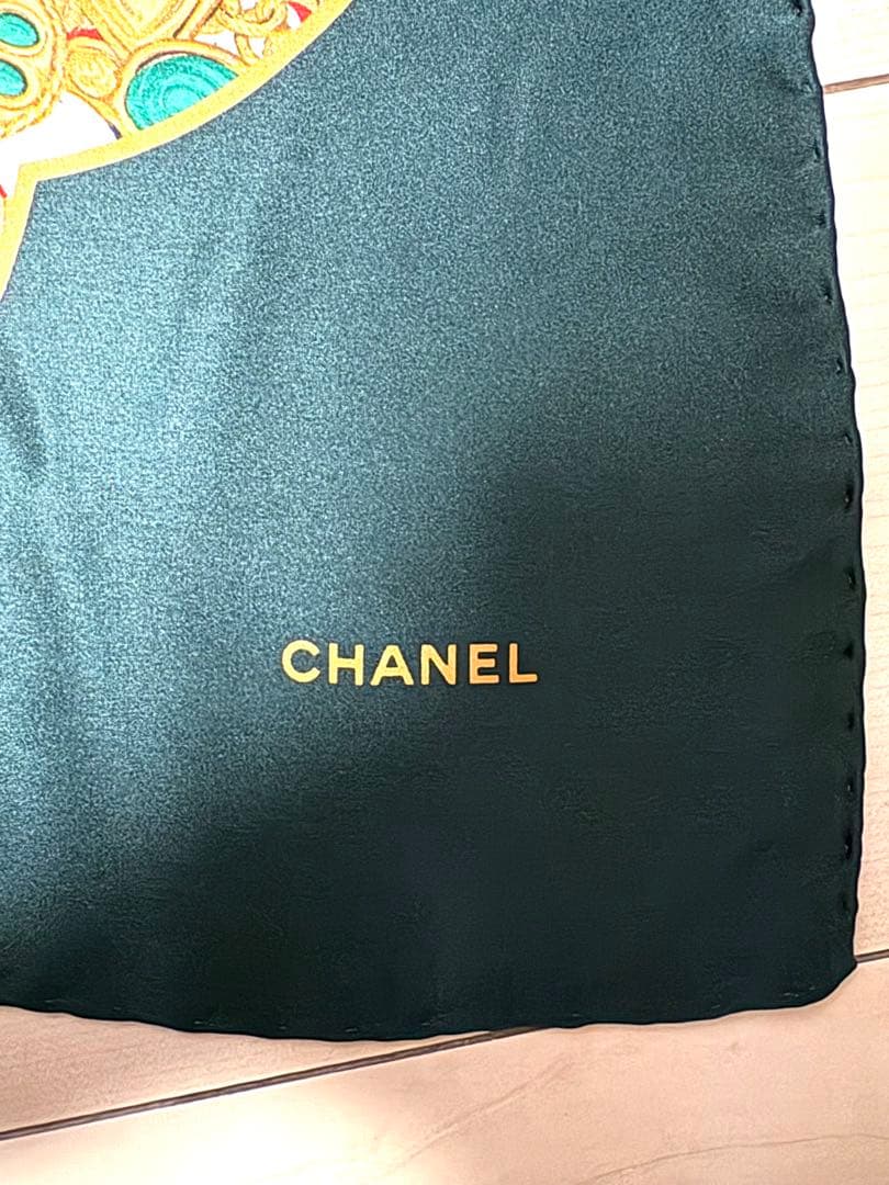 CHANEL ダークグリーン スカーフ