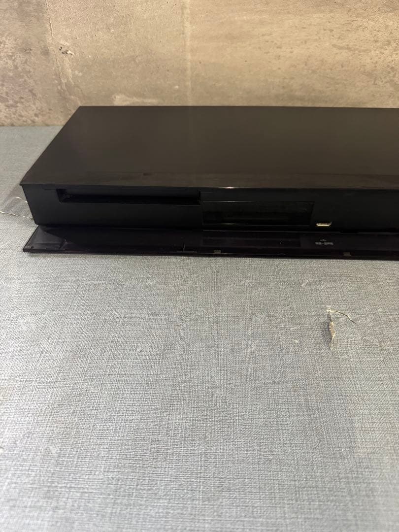 ☆Panasonic DMR-4CW101 DVDレコーダー