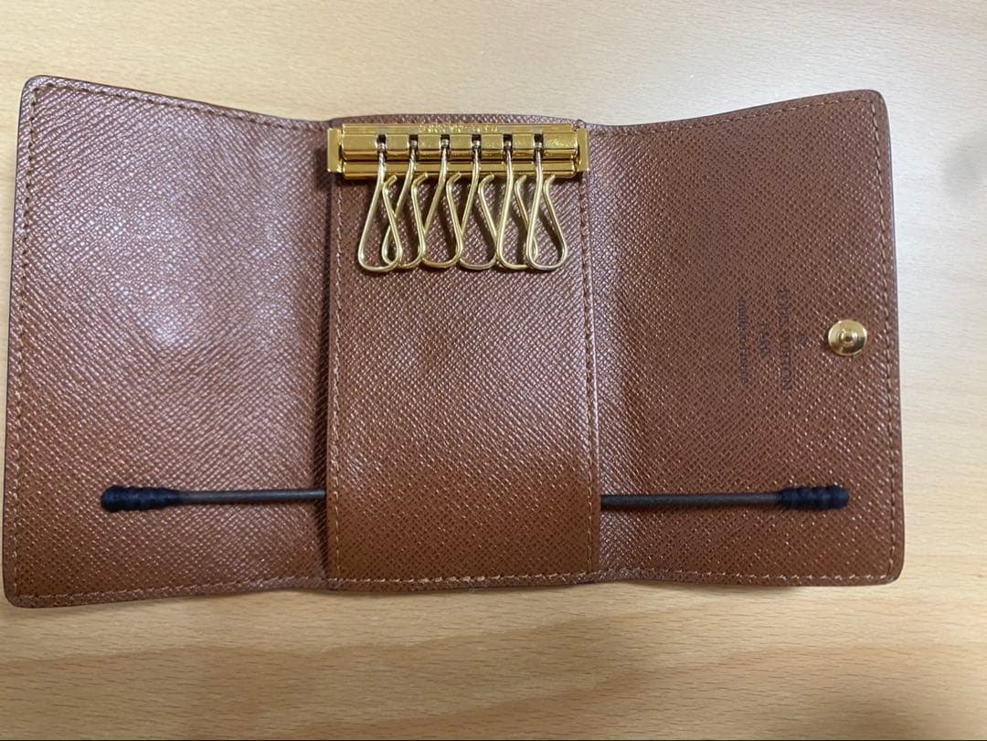 ルイヴィトン　Louis Vuitton キーケース6連