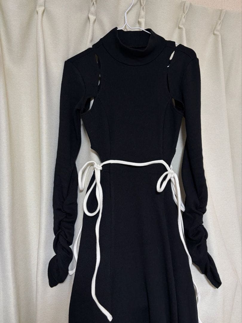 Yilon(イロン) Cutout design opニットロングワンピース