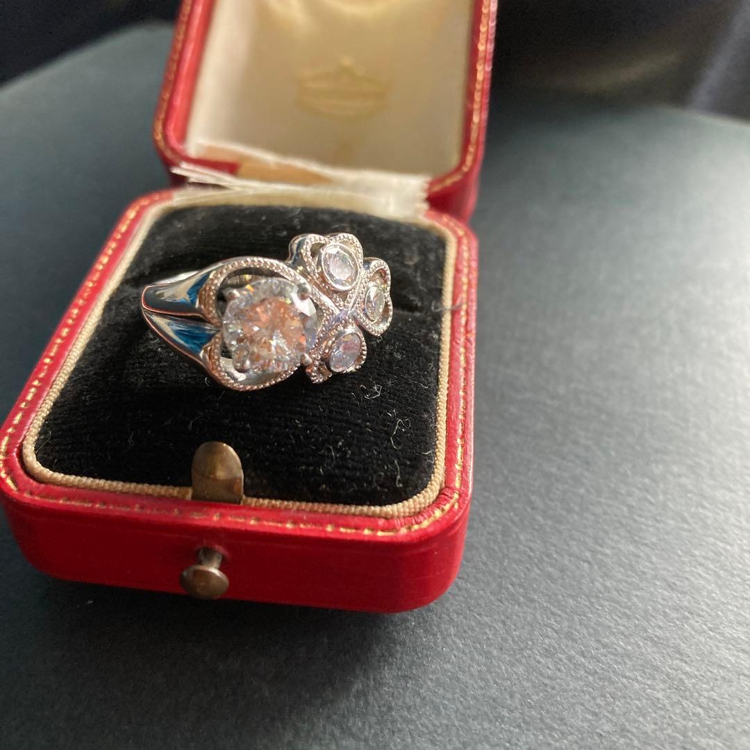 Victorian品大粒1.65ct、メレ0.51の アンティーク調リング
