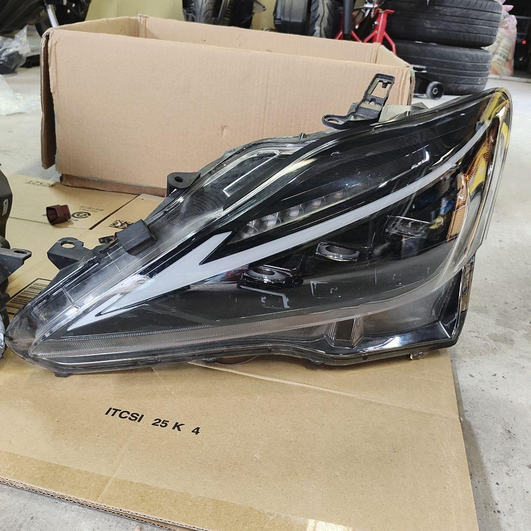 LEXUSis250/350 F用 VLAND製ヘッドライト