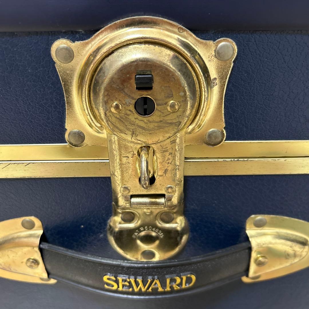 Seward Trunk 小型トランク　収納ボックス