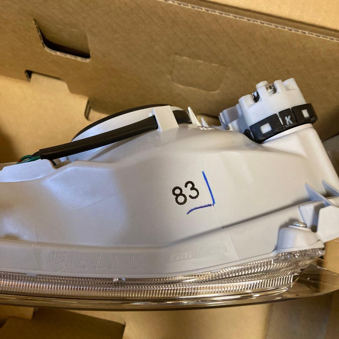 ハイエースLEDヘッドランプシステム 83