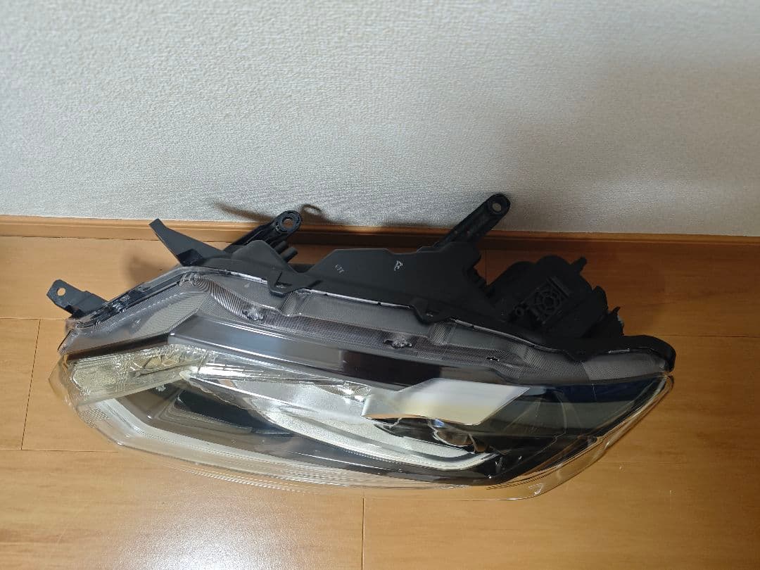 日産エクストレイル 用 左側LEDヘッドライト KOITO 100-17942