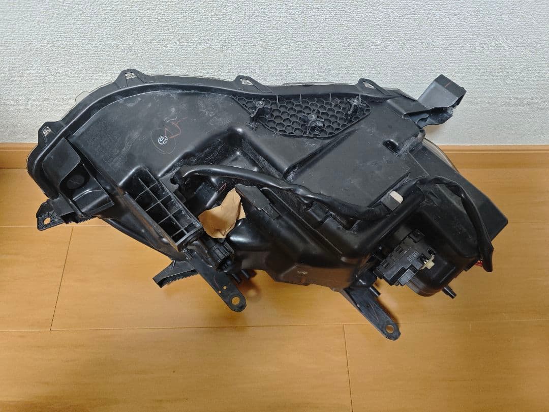 日産エクストレイル 用 左側LEDヘッドライト KOITO 100-17942