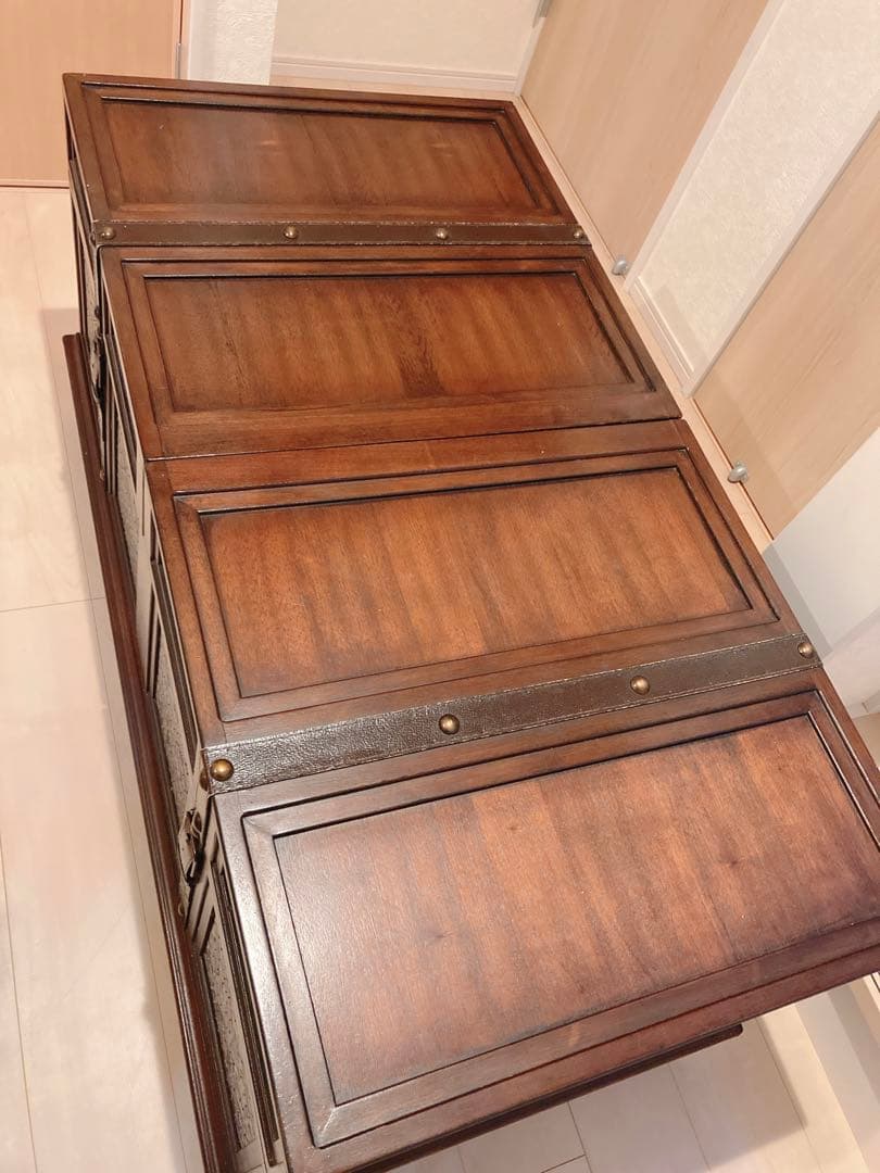 Ashley furniture　コーヒーテーブル　丸脚　輸入家具　アンティーク
