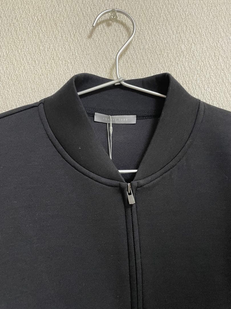 Theory luxe パーカー