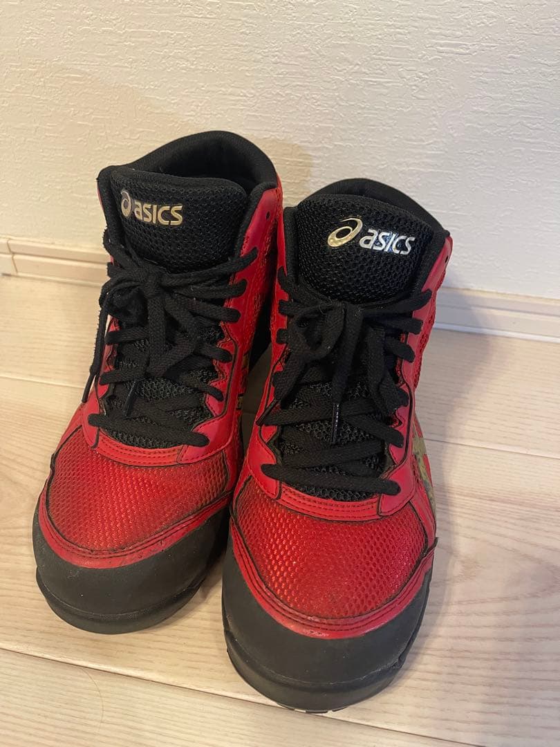 asics バスケットシューズ 赤黒 ハイカッット