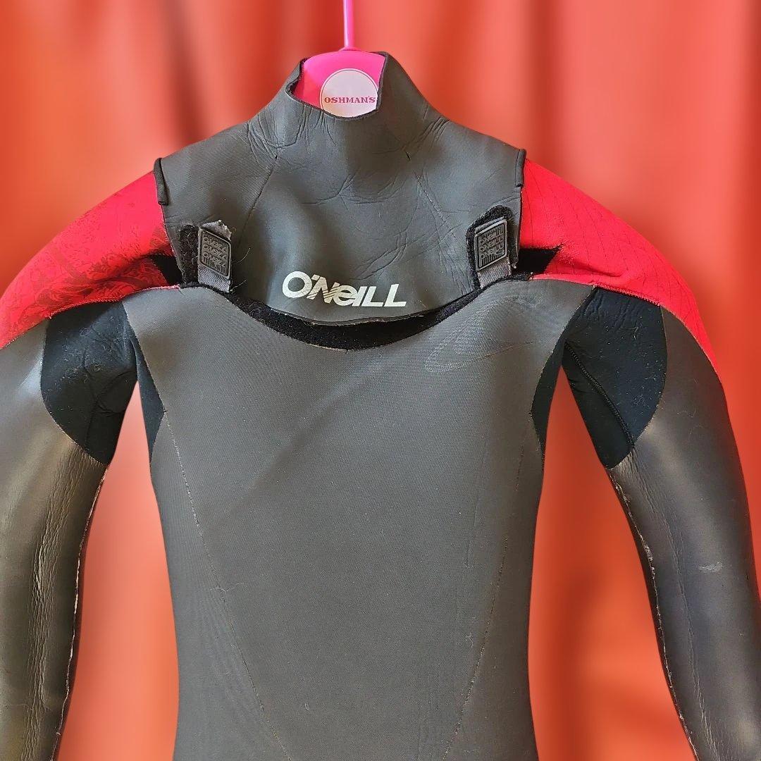 O'NEILL ウェットスーツ 黒と赤