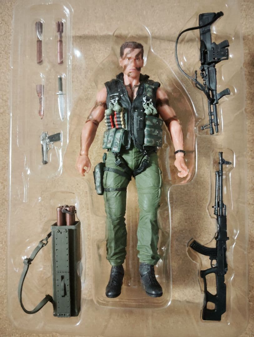 SF・ファンタジー・ホラー 15.NECA/COMMANDO 30TH ANNIVERSARY