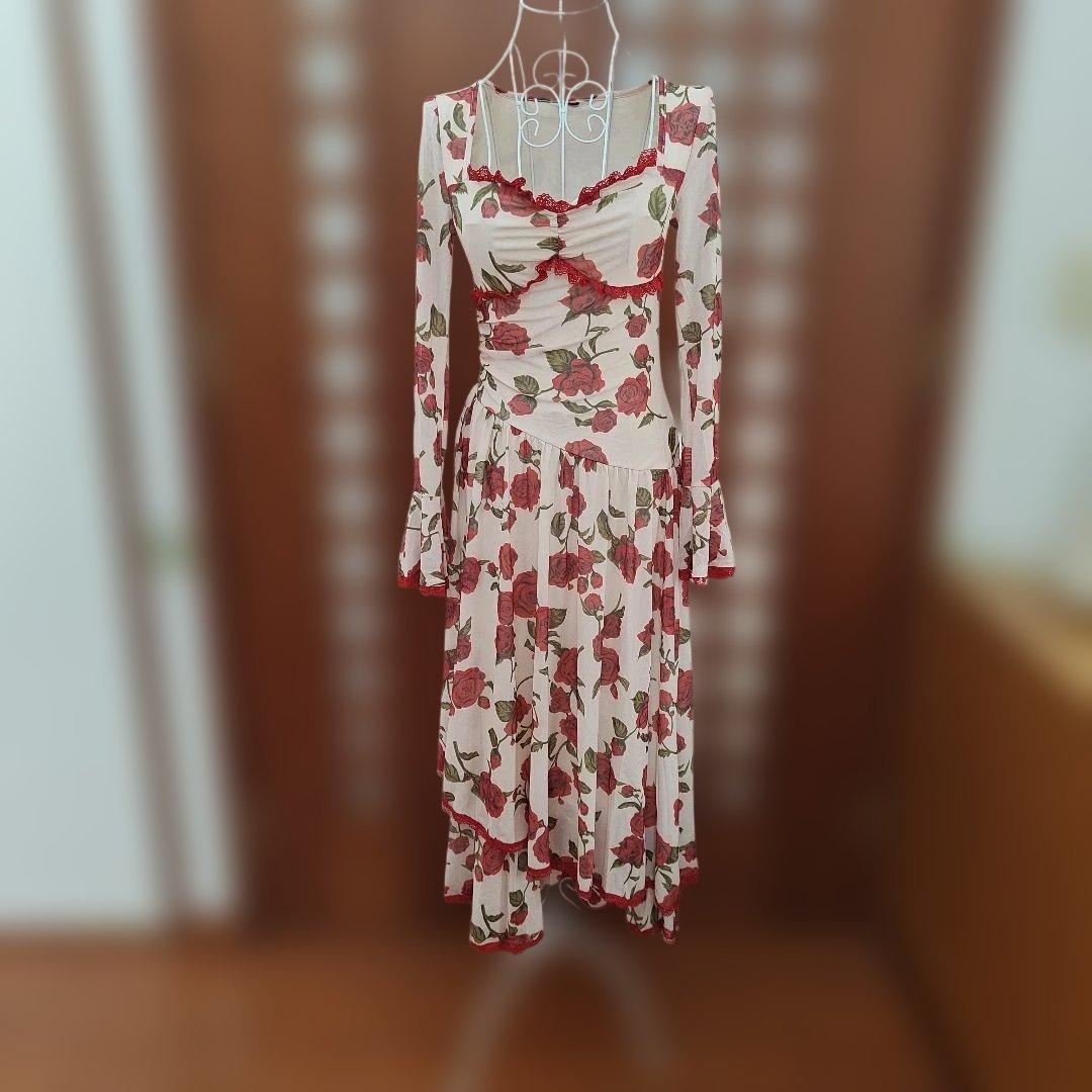 赤いバラプリント フラメンコワンピース
