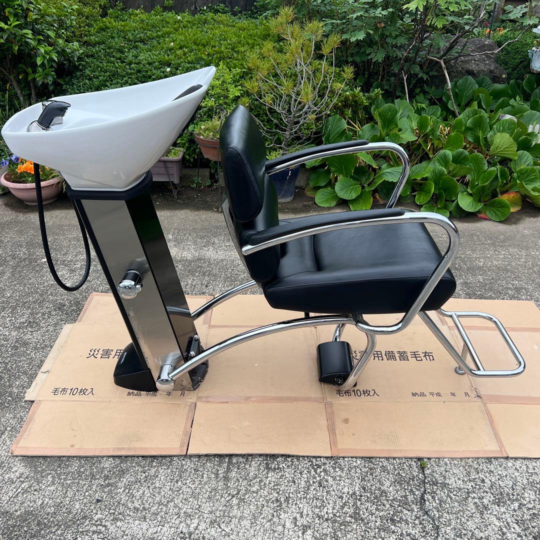 そらです。タカラベルモント シャンプー台 NRS KAZE 美容室理容院①