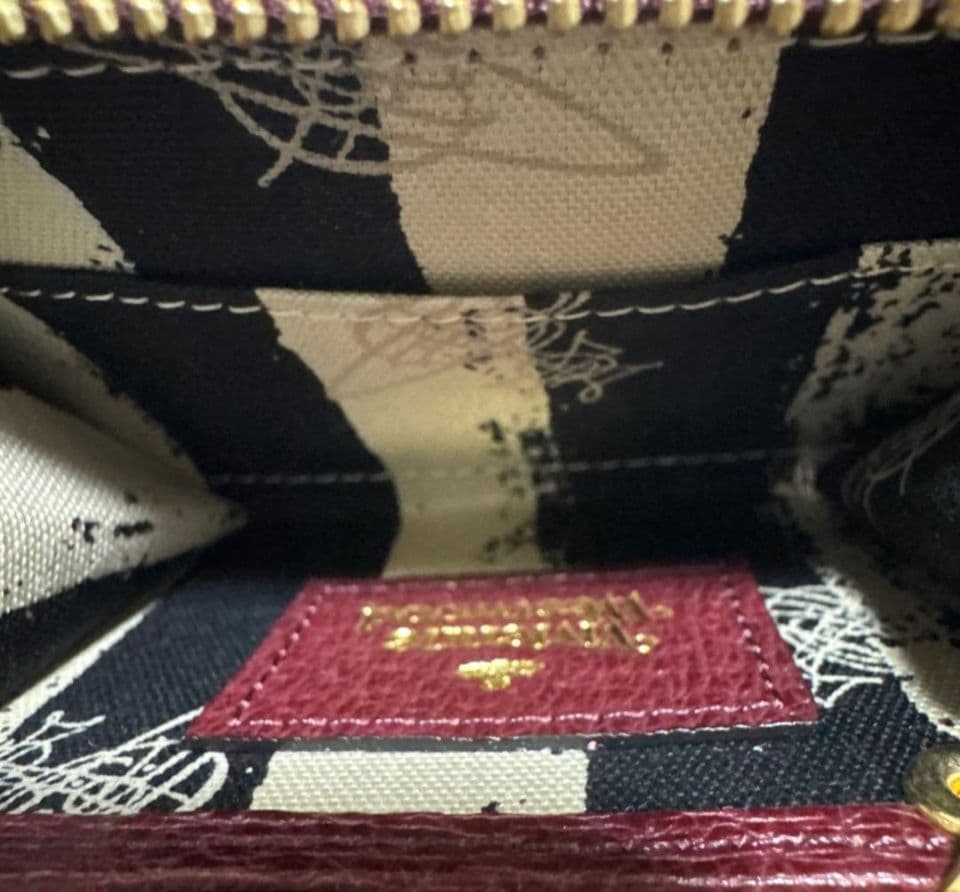 Vivienne Westwood バーガンディキーケース
