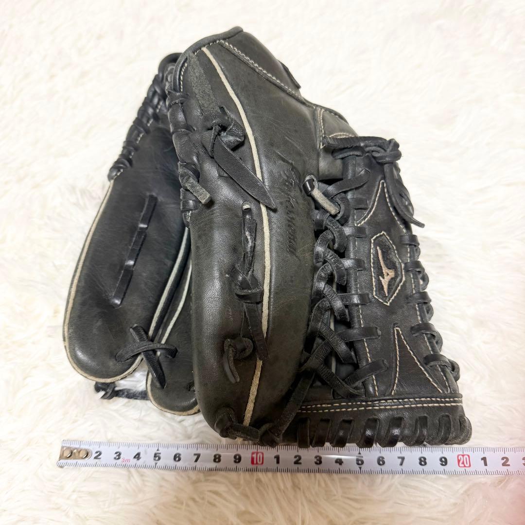 ミズノ 野球 グローブ 軟式 黒 白 右投げ オールラウンド プロフェッショナル